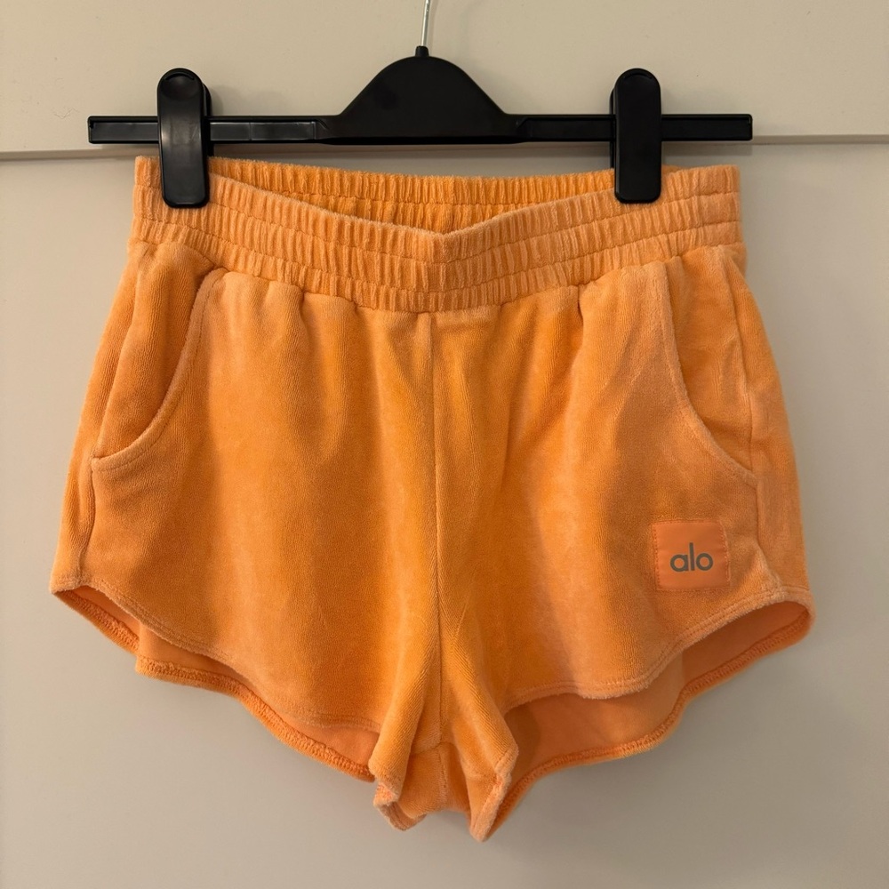 Alo Yoga orange terry cloth shorts